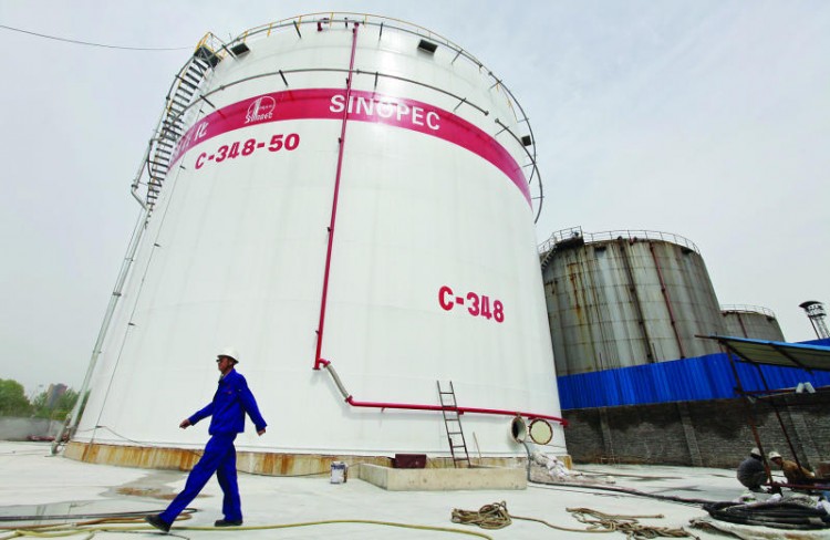 Aramco and Sinopec Refinery Loading Second Cargo