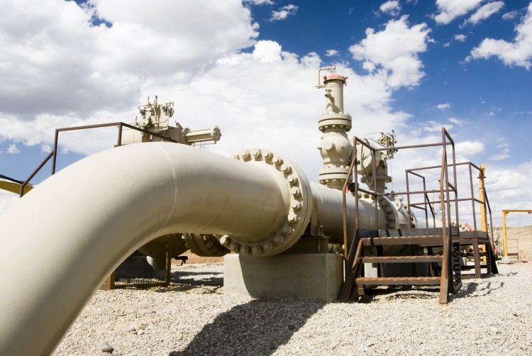 Mubadala May Join Aramco Oil Pipeline Deal of $12 B