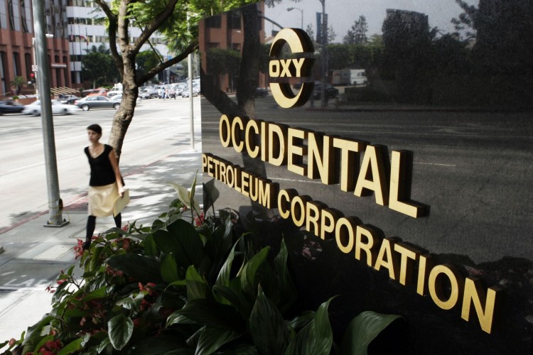 Occidental Petroleum Exceeds Third-Quarter Profit Estimates