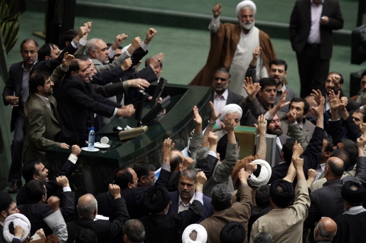 Iran Parliamentarians to Impose Energy Sanctions on Europe