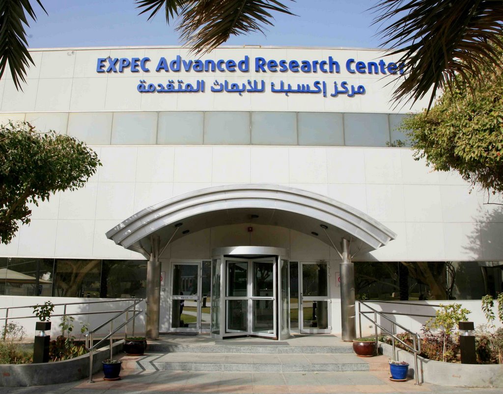 Aramco and King Fahd University Collaborate on Advanced College Program