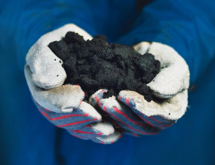 Job Cuts, Profit Losses Hit Oil Sands Industry in Canada