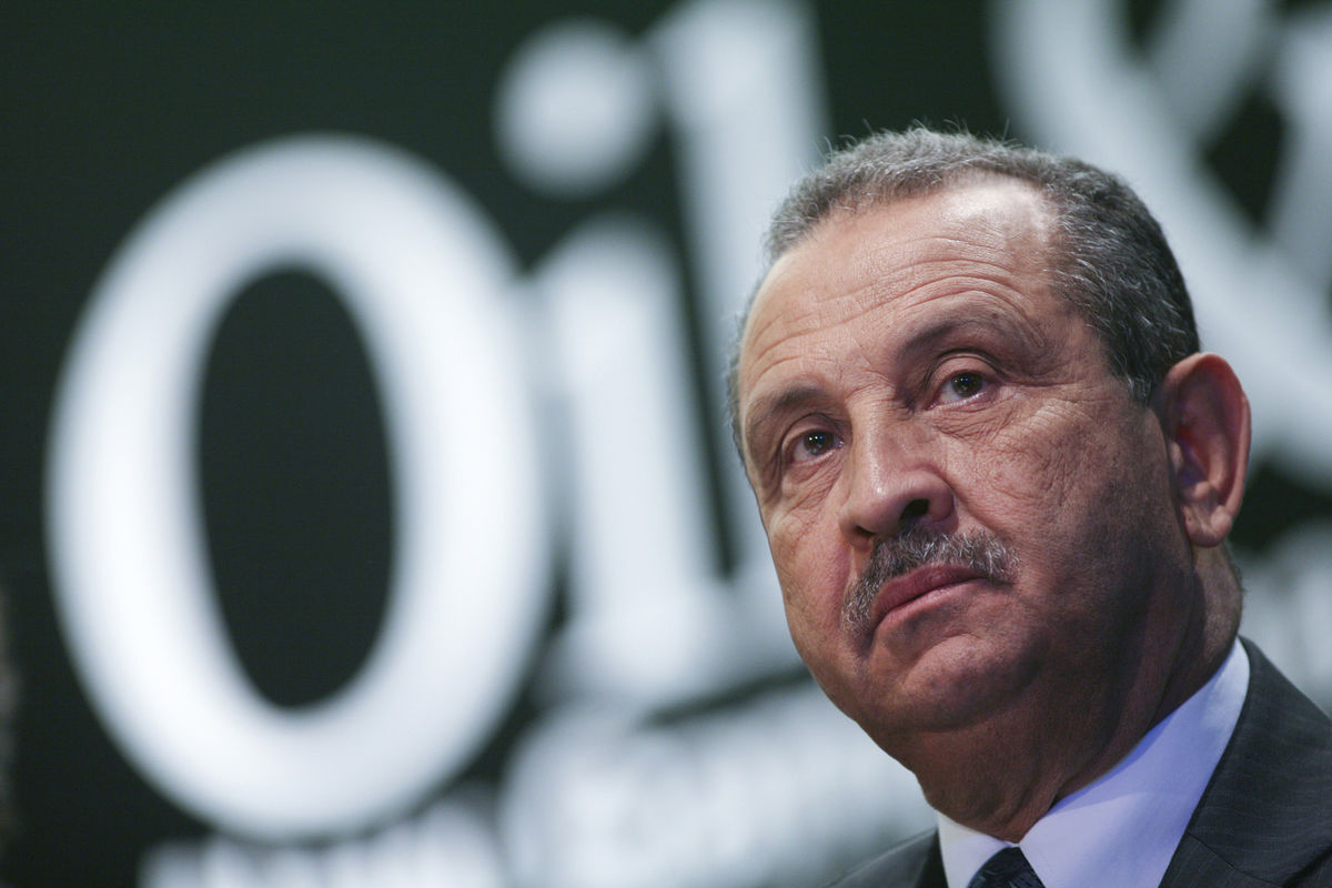 One of Libya’s Rival Governments Takes Controls of Oil Revenue