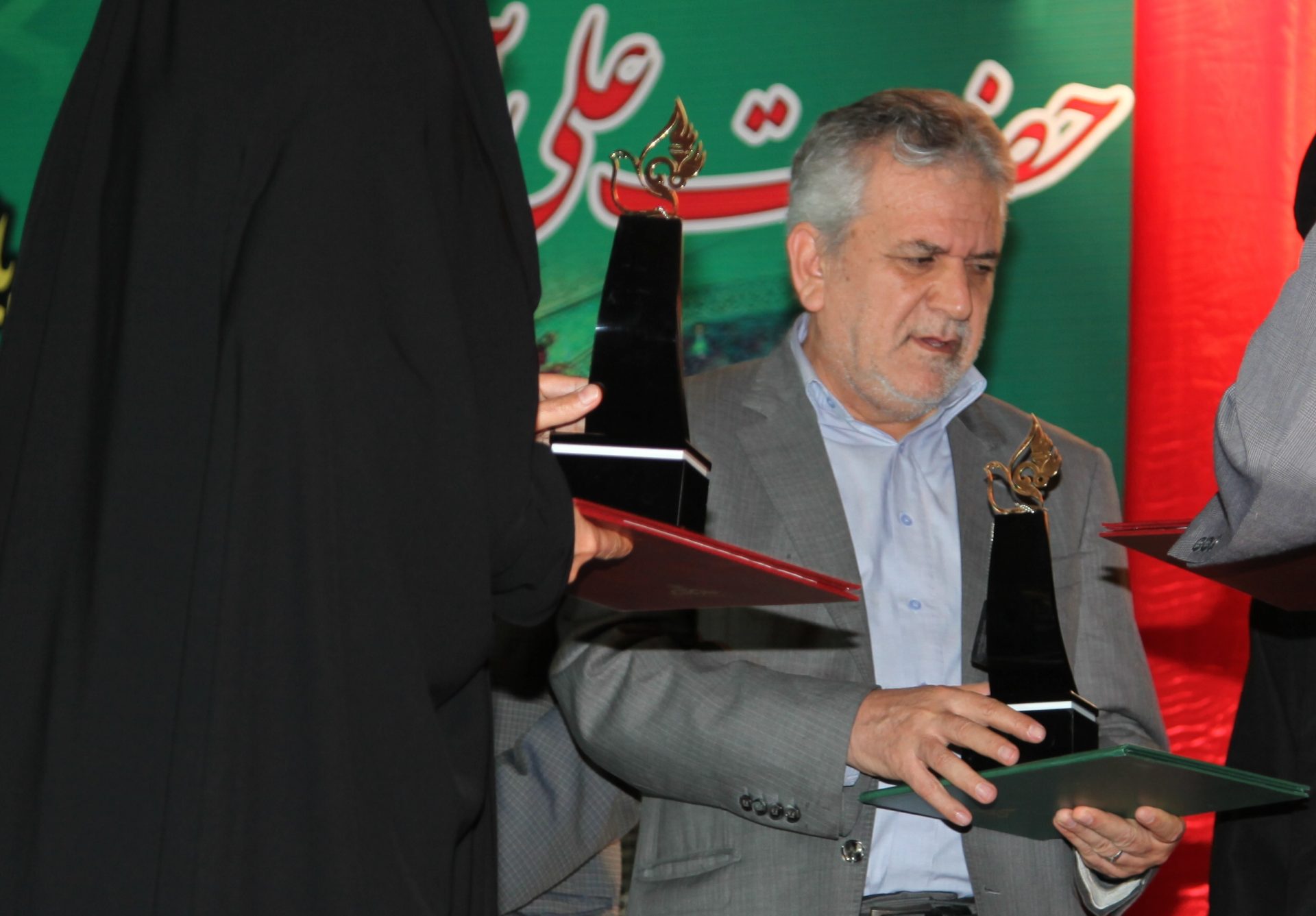 Iran to Build Refineries Abroad from Brazil to India