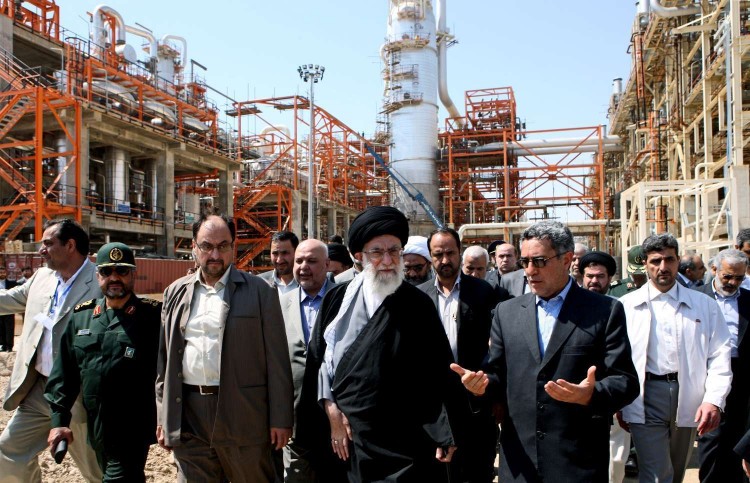 Iran on Verge of Unveiling New Oil Contract Model