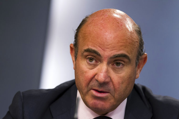 Spain Capitalizes on Cheap Energy, Eager for Iranian Crude