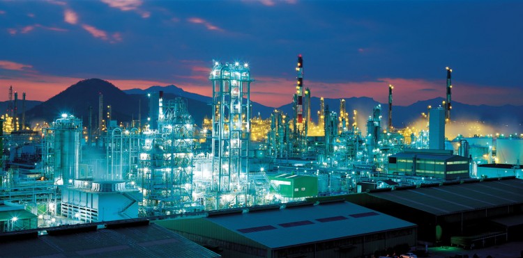 China to Shut Down Smaller Refineries, Build Giant Complex  
