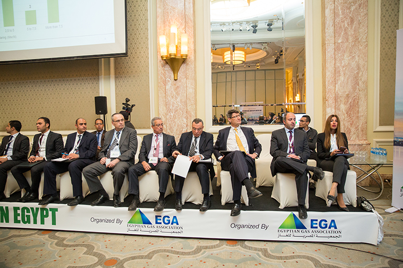 Oil CVs on the Rise, Oil Hiring in Decline