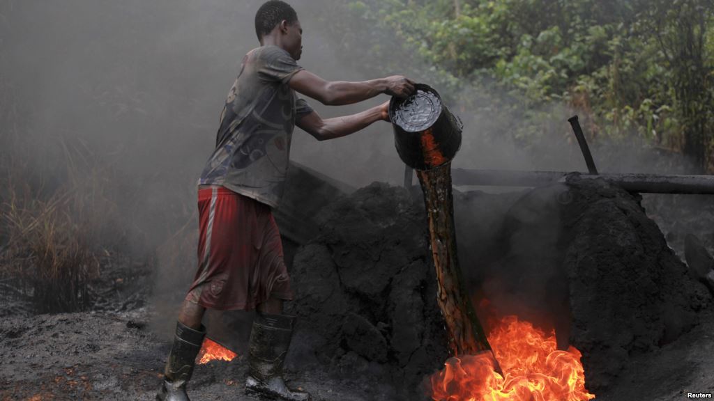 Nigeria to Legalize Illegal Oil Refineries
