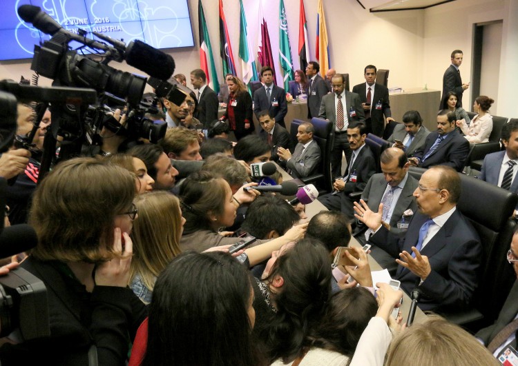 OPEC Meeting Ends Without Output Freeze Deal