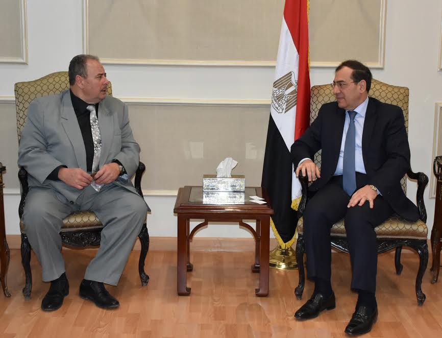 Tarek El Molla Met with the Romanian Ambassador to Egypt