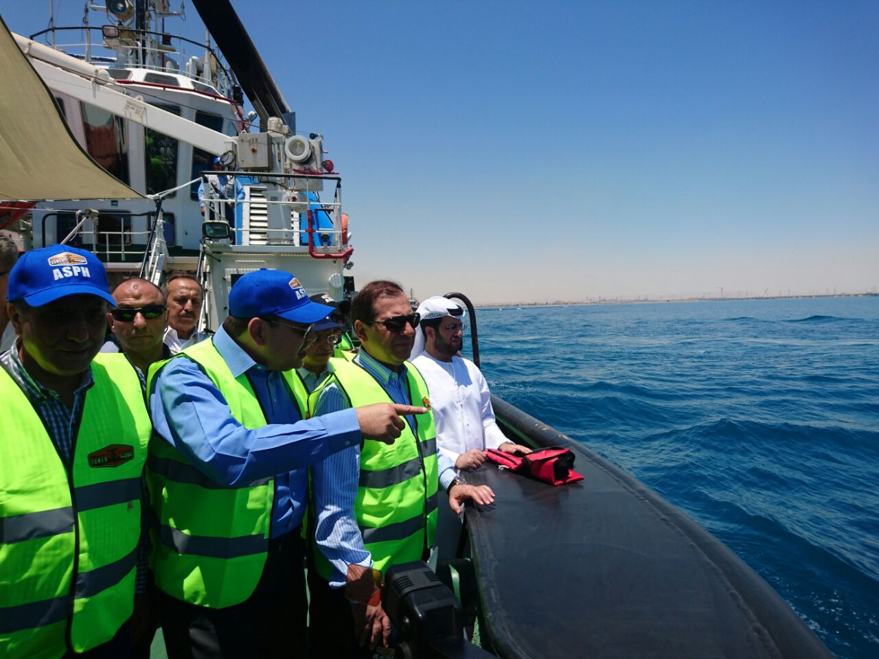 El Molla Visits Sumed’s LNG Platform