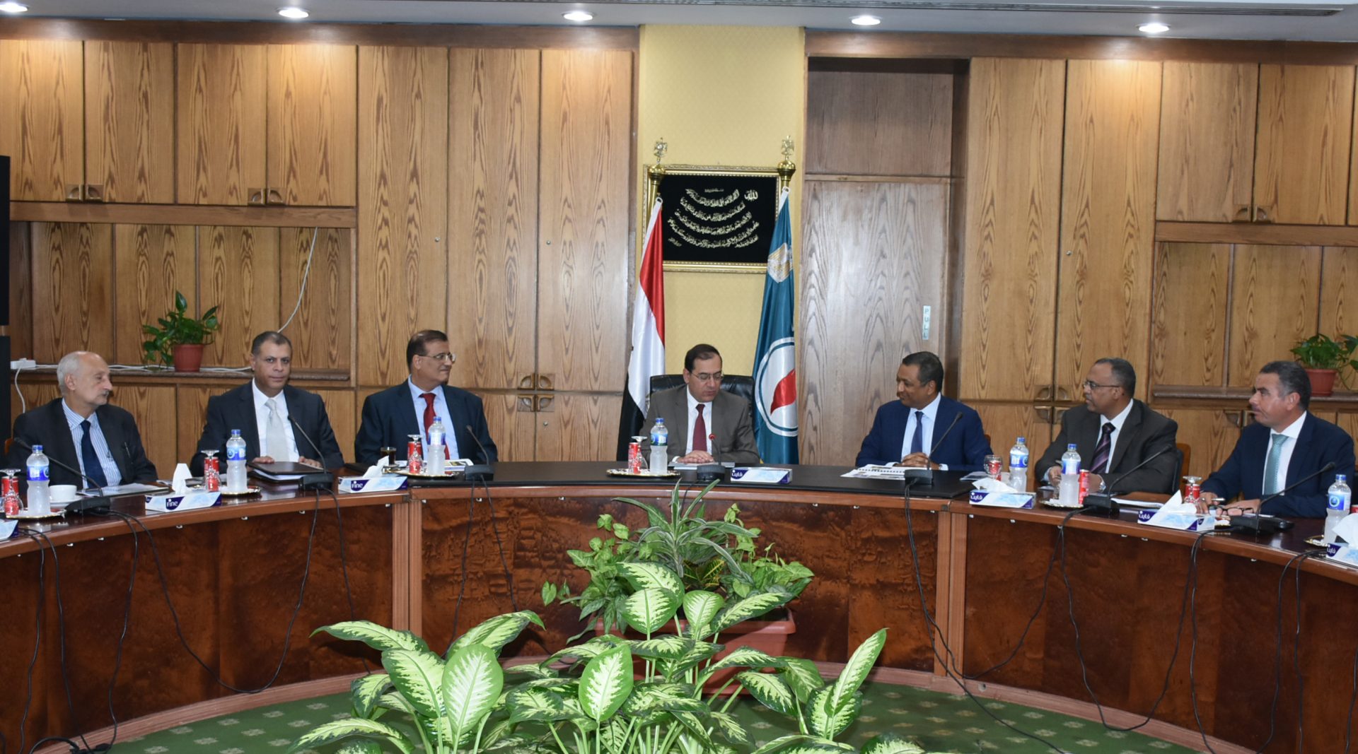 El Molla Urges Redoubled Effort in Atoll Field