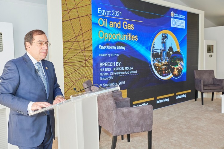 El Molla Meets with IOC CEOs at ADIPEC