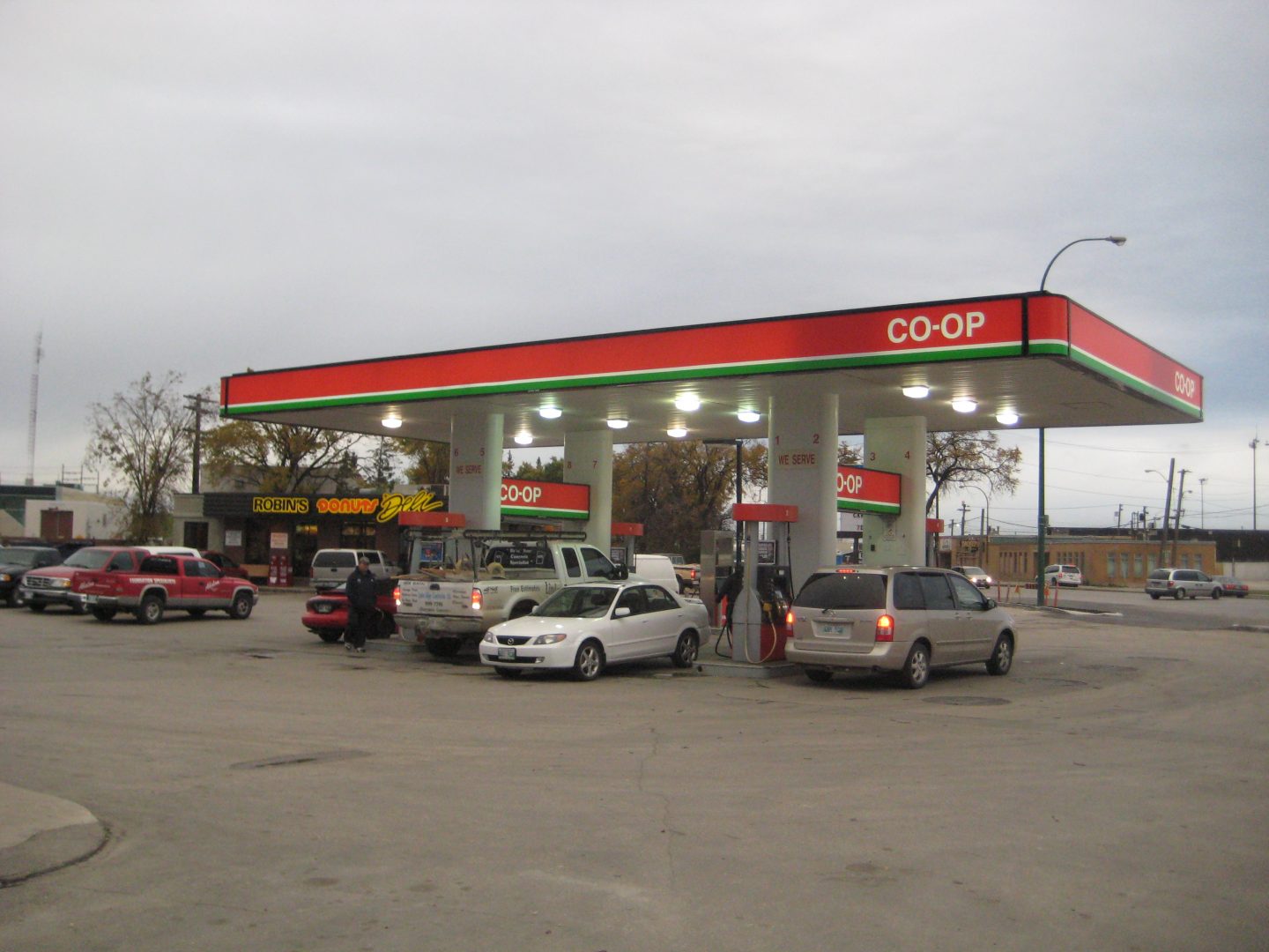COOP, Kafr El-Sheikh Sign Petrol Stations Agreement