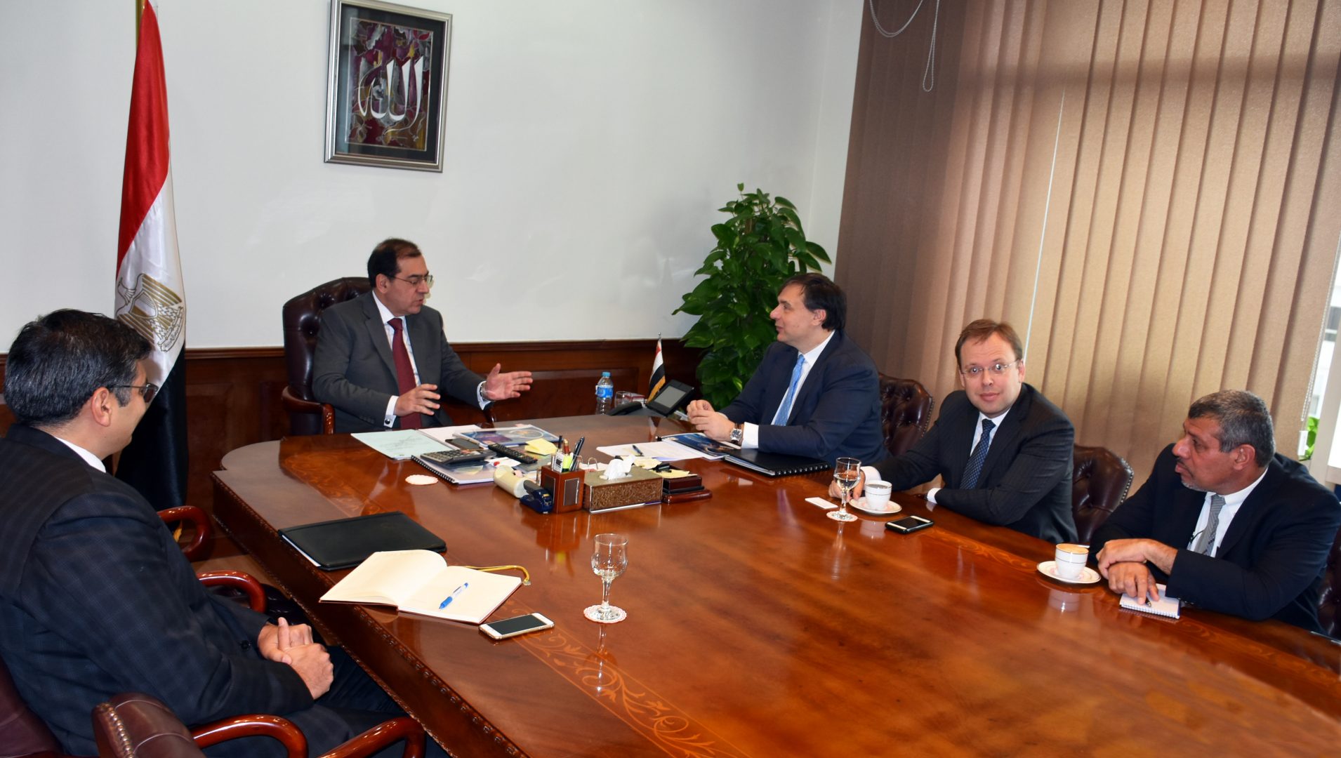 El Molla Discusses New Projects with World Bank