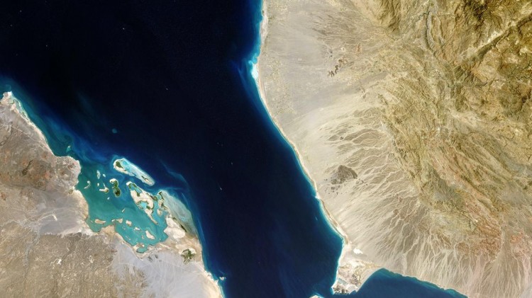 Saudi Arabia Halts Red Sea Shipments After Houthi Attack