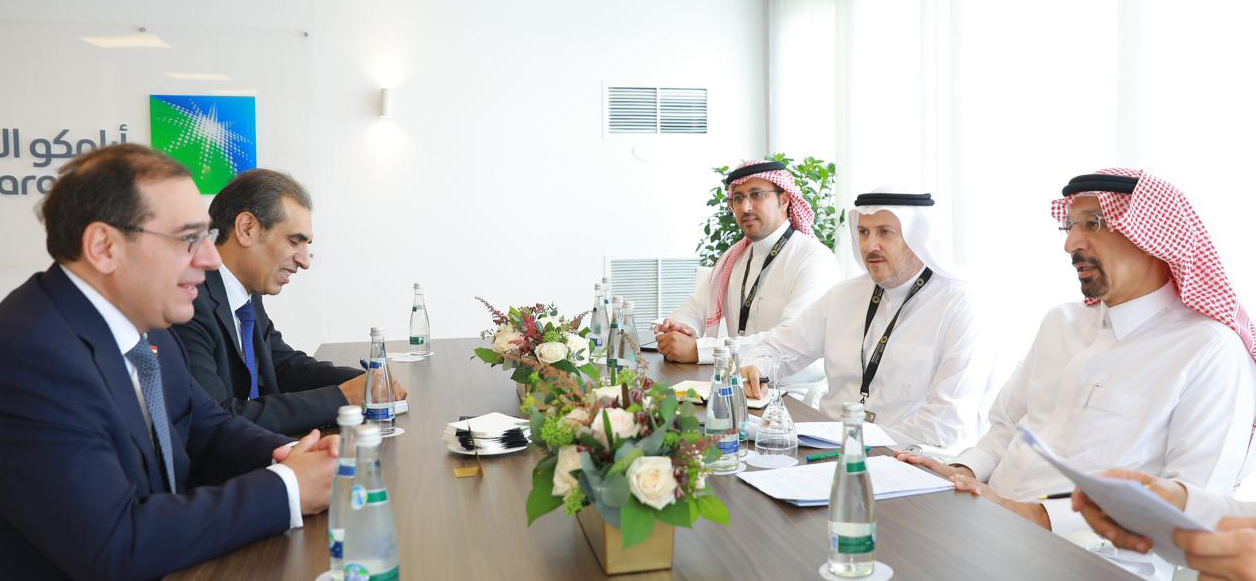 El Molla Meets with Energy Ministers