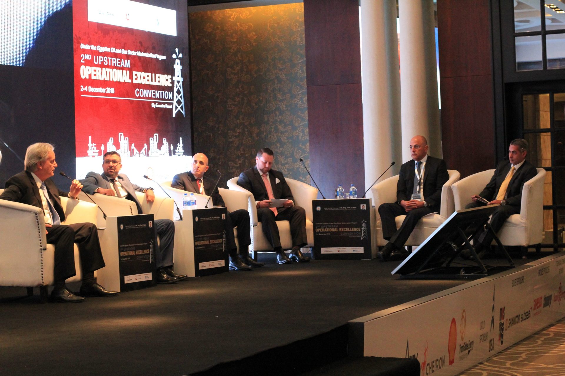 Panelists Discuss Service Agreements for Mature Fields at EOG Upstream Convention