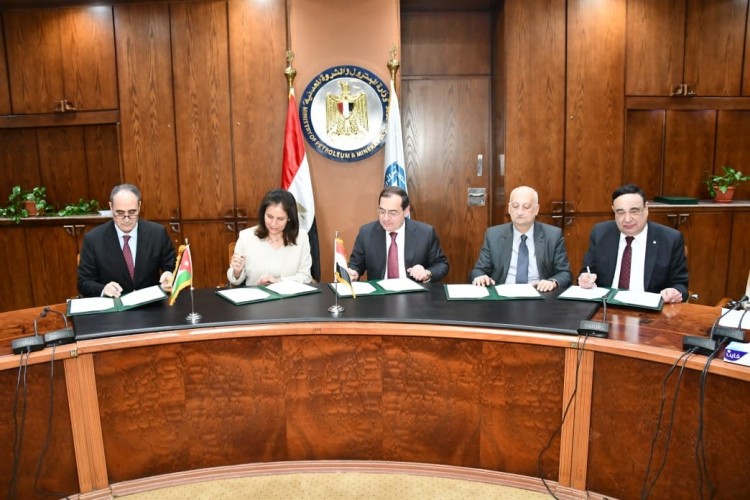 Egypt, Jordan Review Gas Agreements