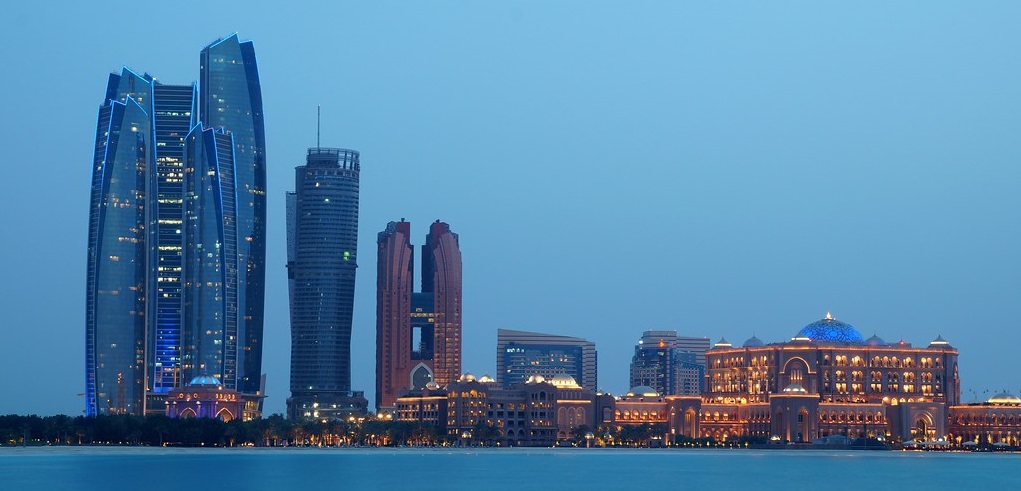 Abu Dhabi Launches Instant Licensing Services