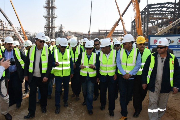 El Molla Approves Pipeline Operation in Assiut