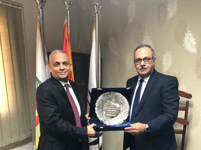 New Town Gas Chairman chairs Board of Directors Meeting