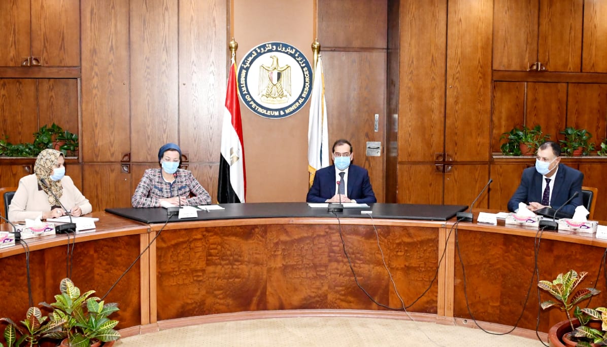 Petroleum, Environment Ministers Review Environmental Compatibility Plans