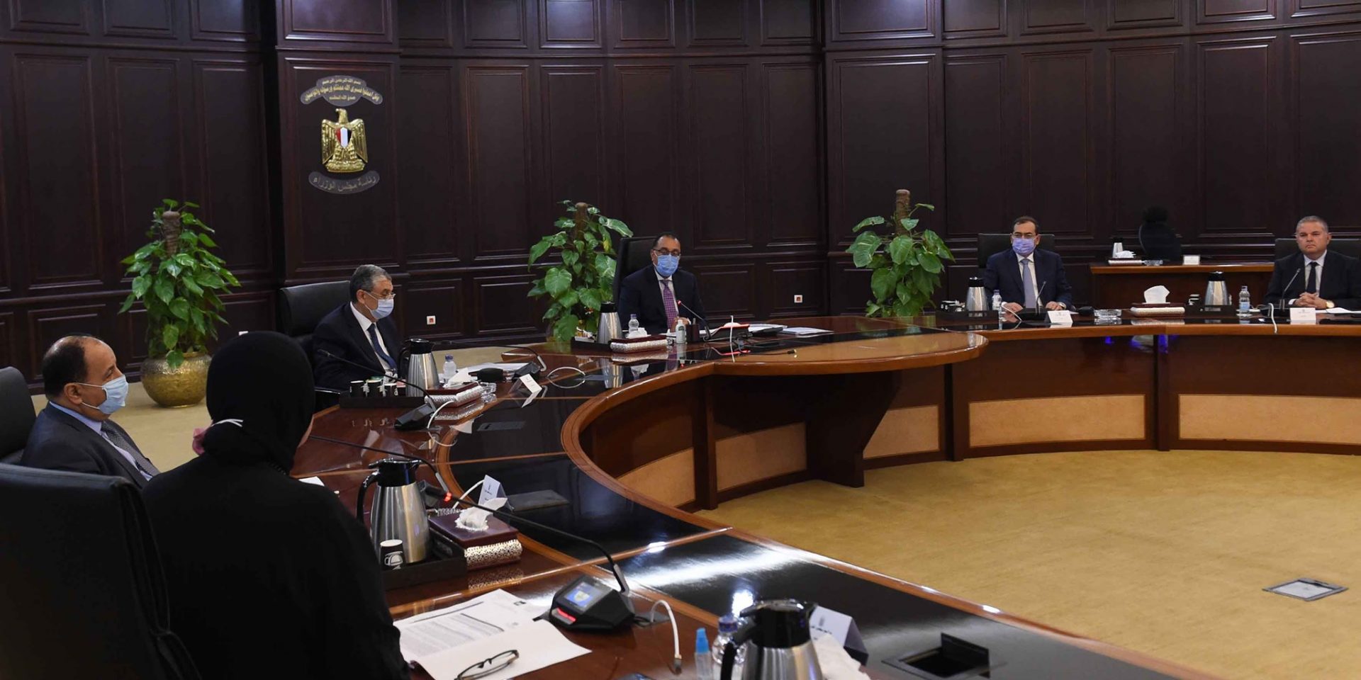 Madbouly Reviews Incentives Scheme for Car Conversion