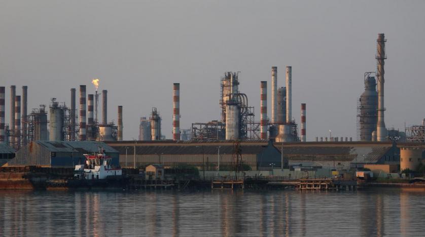 Iran Exports 273,000 bbl/d of Oil in June, Storage Nears Capacity