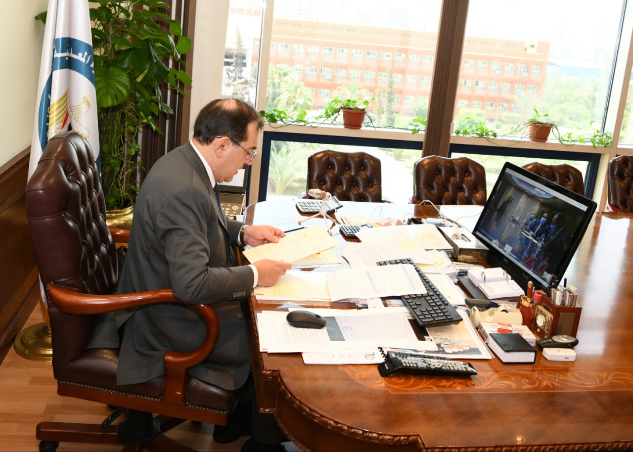 El Molla Follows up on Natural Gas Delivery Projects