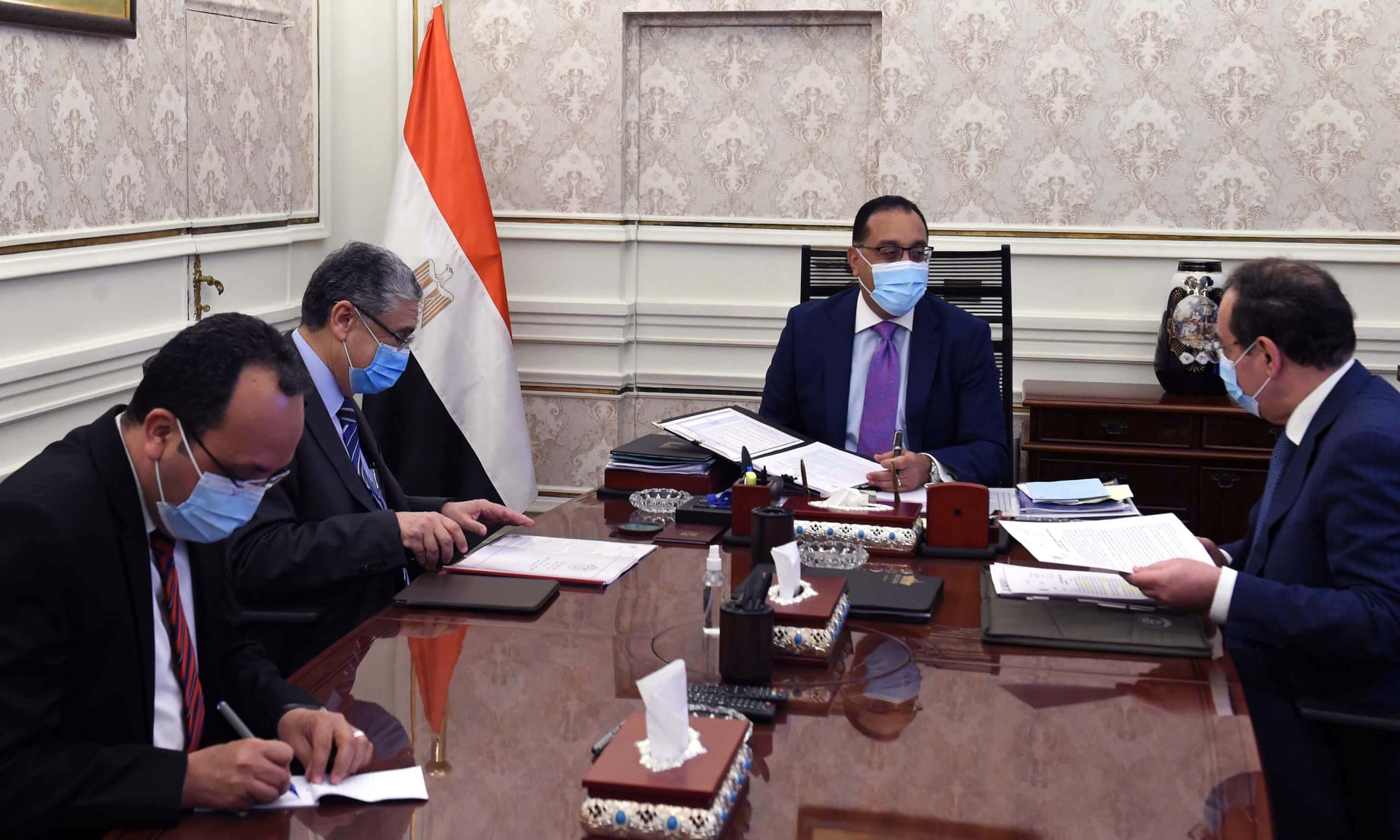 MoP to Supply 1,332 Villages with Natural Gas Under Hayat Kareema Initiative