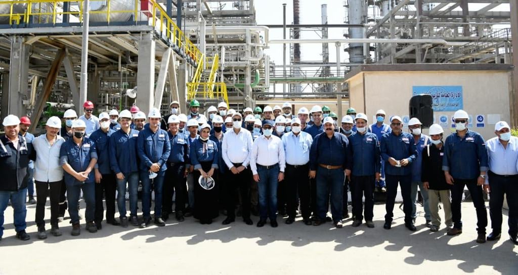 El Molla Inspects Refinery Projects in Alexandria