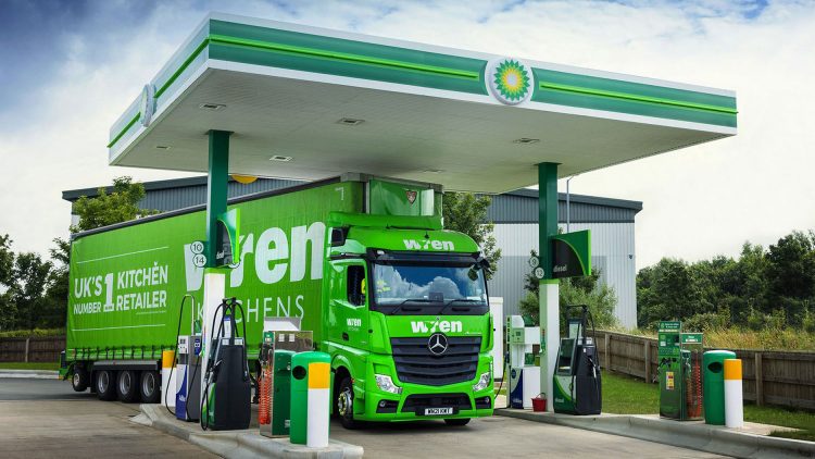 BP, Mercedes-Benz Test First Digital Fuel Payment for Trucks in UK