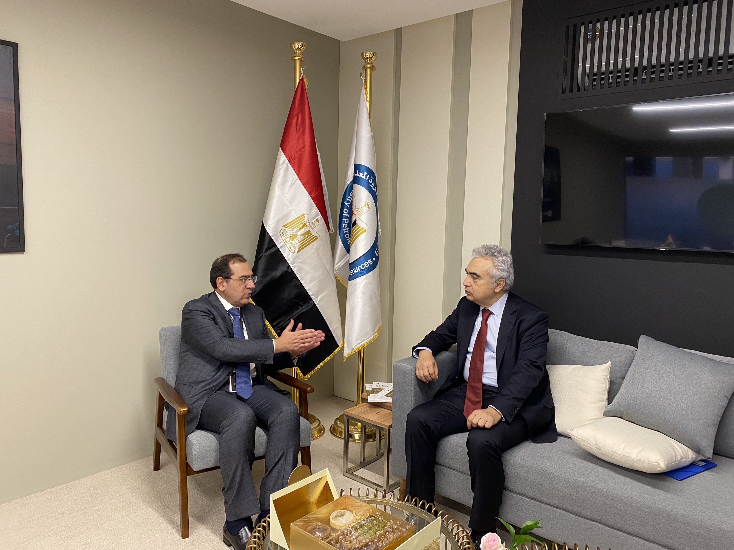 El Molla Meets with World Energy Leaders at ADIPEC 2021