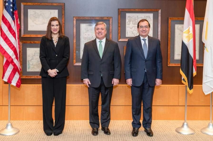 El Molla Meets with Petroleum Leaders at World Petroleum Congress