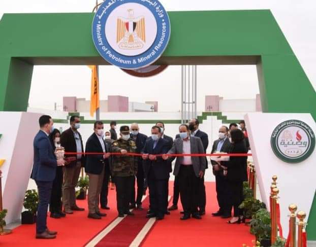El Molla Launches Natural Gas Fueling Station in Shorouk City