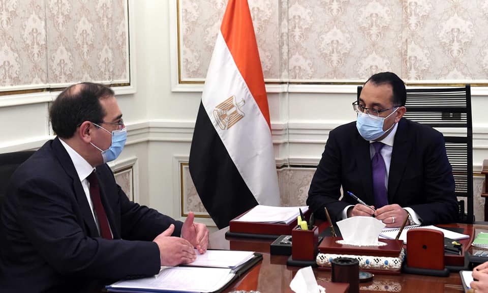 Madbouly Meets with El Molla to Review the Petroleum Ministry’s Work