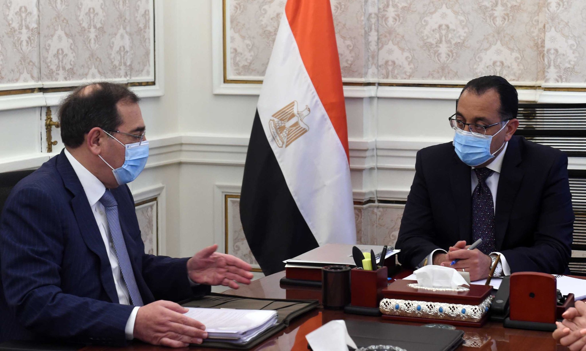 Egypt Converts 9,000 Vehicles to Run on Natural Gas in April