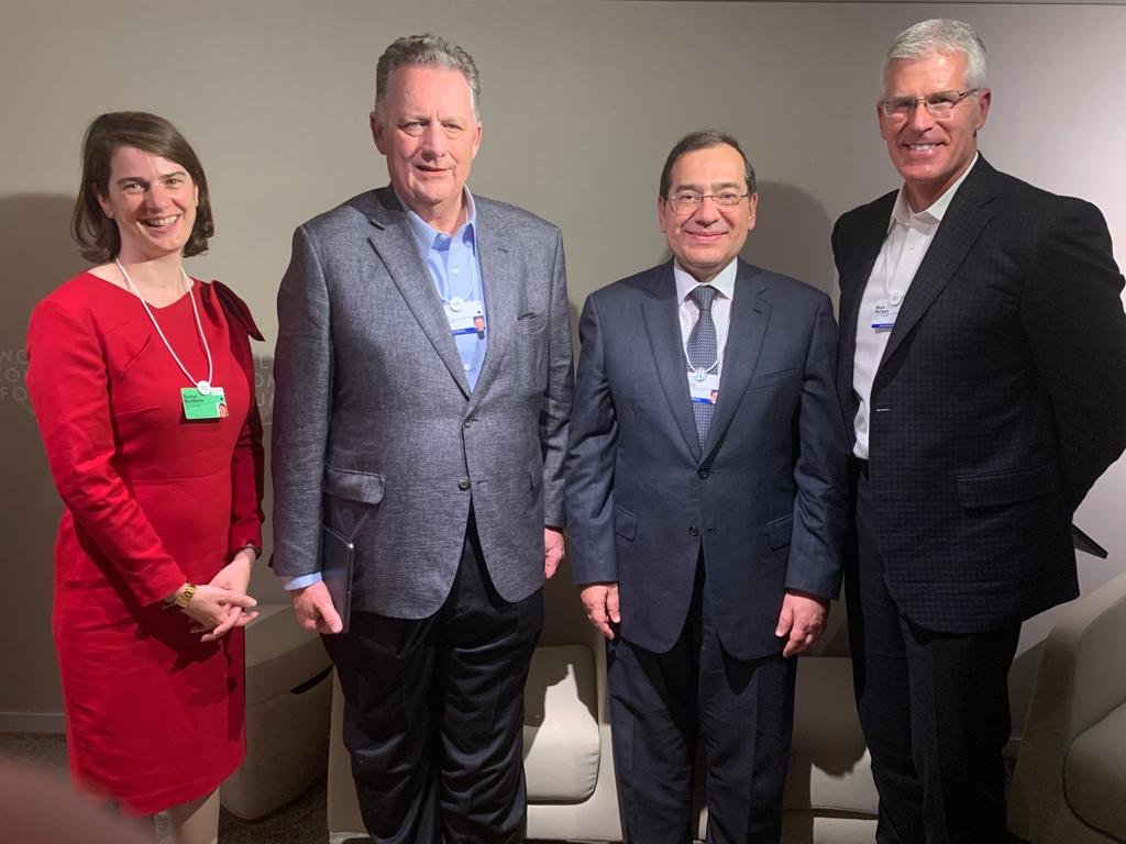 El Molla Holds Energy Talks with Chevron, Petronas Leaders at Davos