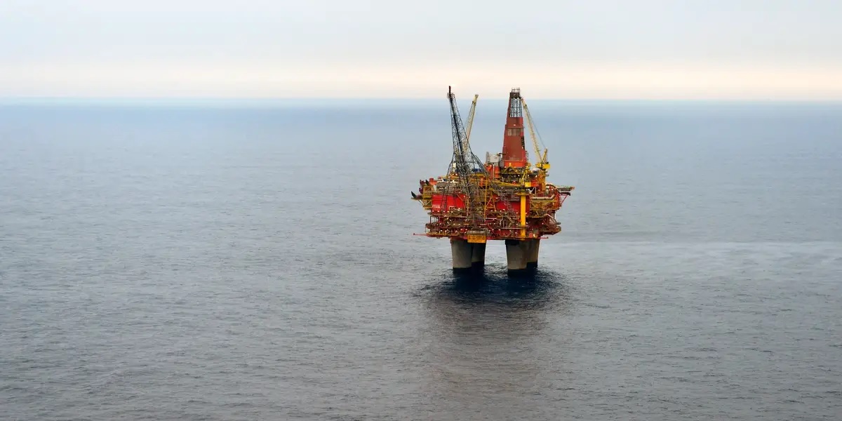 Equinor Considers Selling a 28% Stake in Statfjord Field
