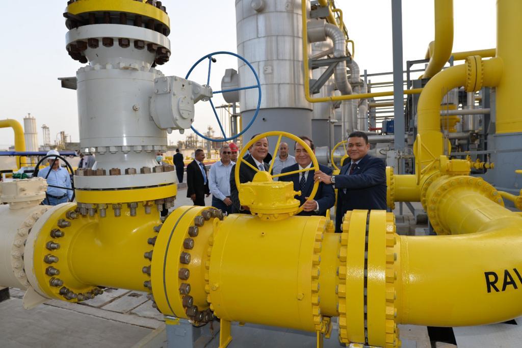 El Molla Gives Green Light for Raven Field Gas Line to Al-Amirya Plant