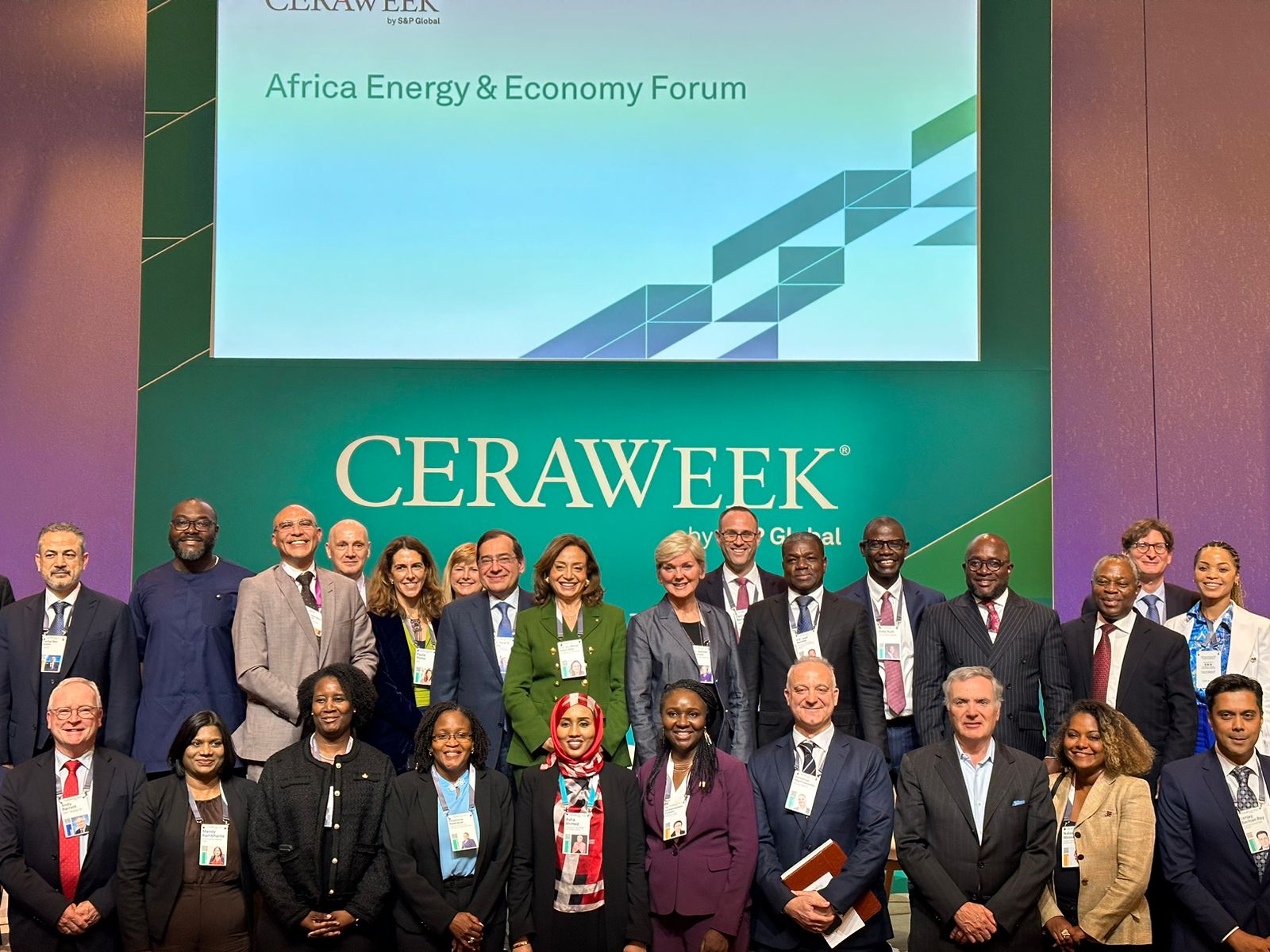 El Molla Participates in Activities of African Energy and Economy Forum