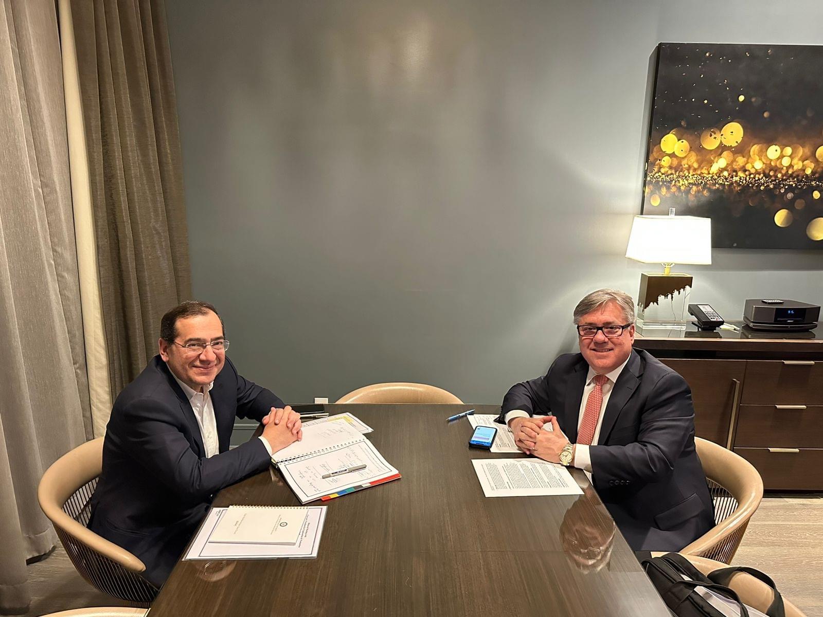 El Molla, Neff Discuss Latest Developments of Chevron’s Business in Egypt