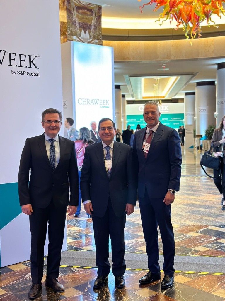 El Molla Explores Ways to Boost Cooperation with Honeywell