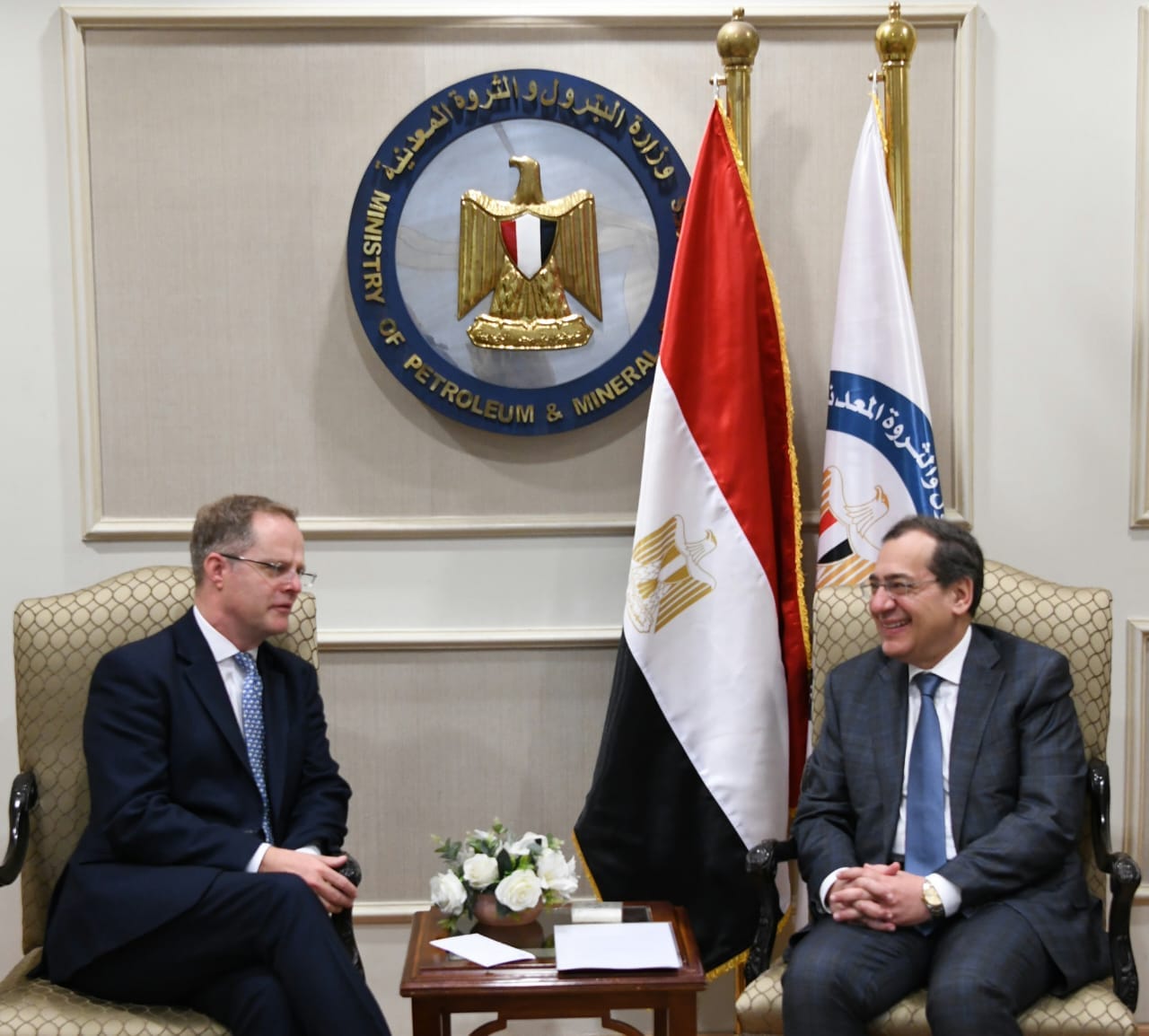 Egypt, UK Hold Talks on Oil, Gas Activities, Investments