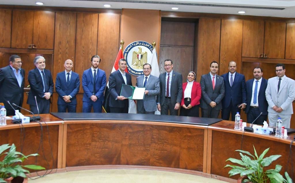 El Molla Awards License for Fueling Ships to Minerva Group