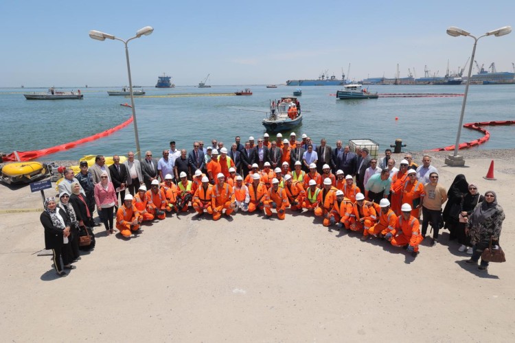 PetroSafe Carries Out Maneuver to Combat Marine Pollution in West Port Said Port