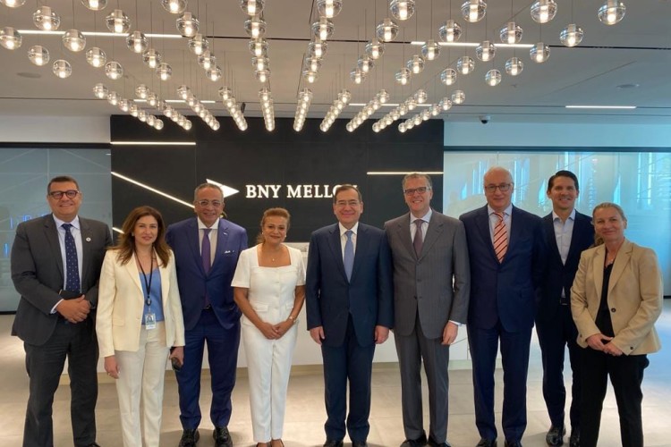 Egypt, BNY Mellon Discuss Financing Carbon Reduction Projects