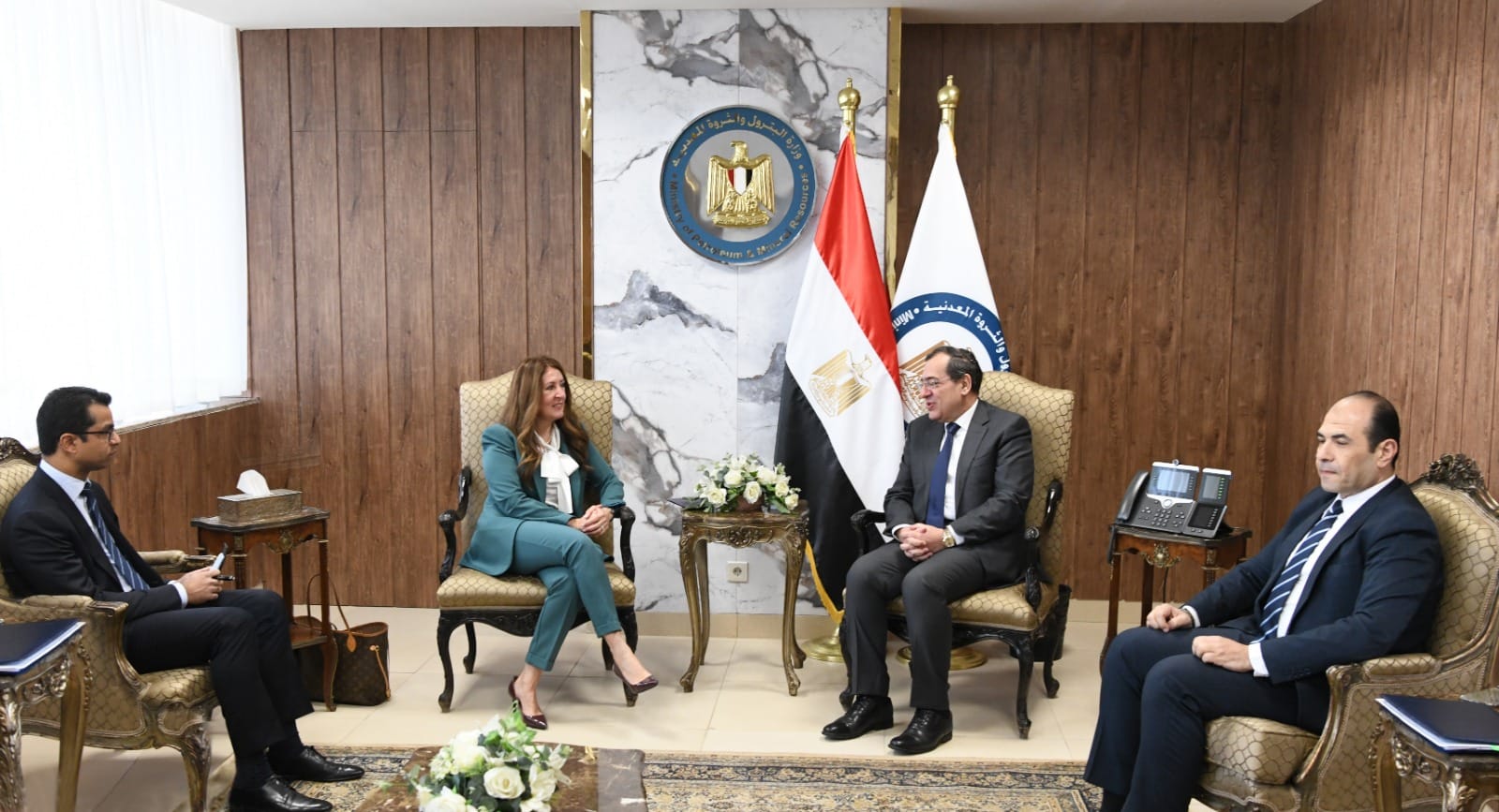 El Molla Discusses Deepening Cooperation With US Ambassador to Egypt